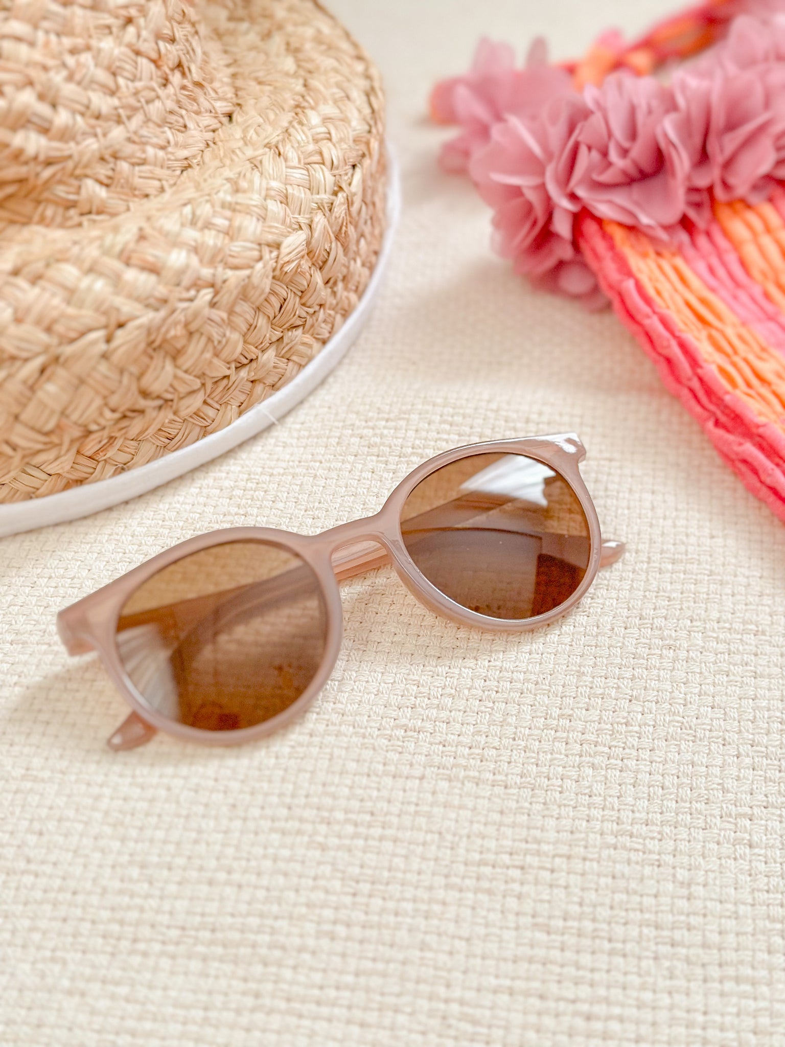 Lucie Sunnies | Taupe